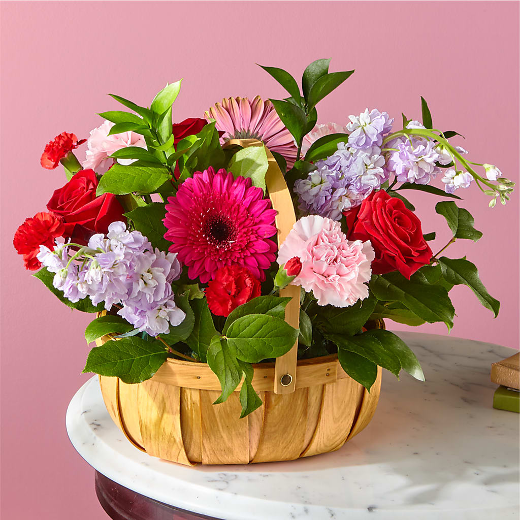 Pink Picnic Basket – SADIE'S FLOWER SHOP, Rayne LA