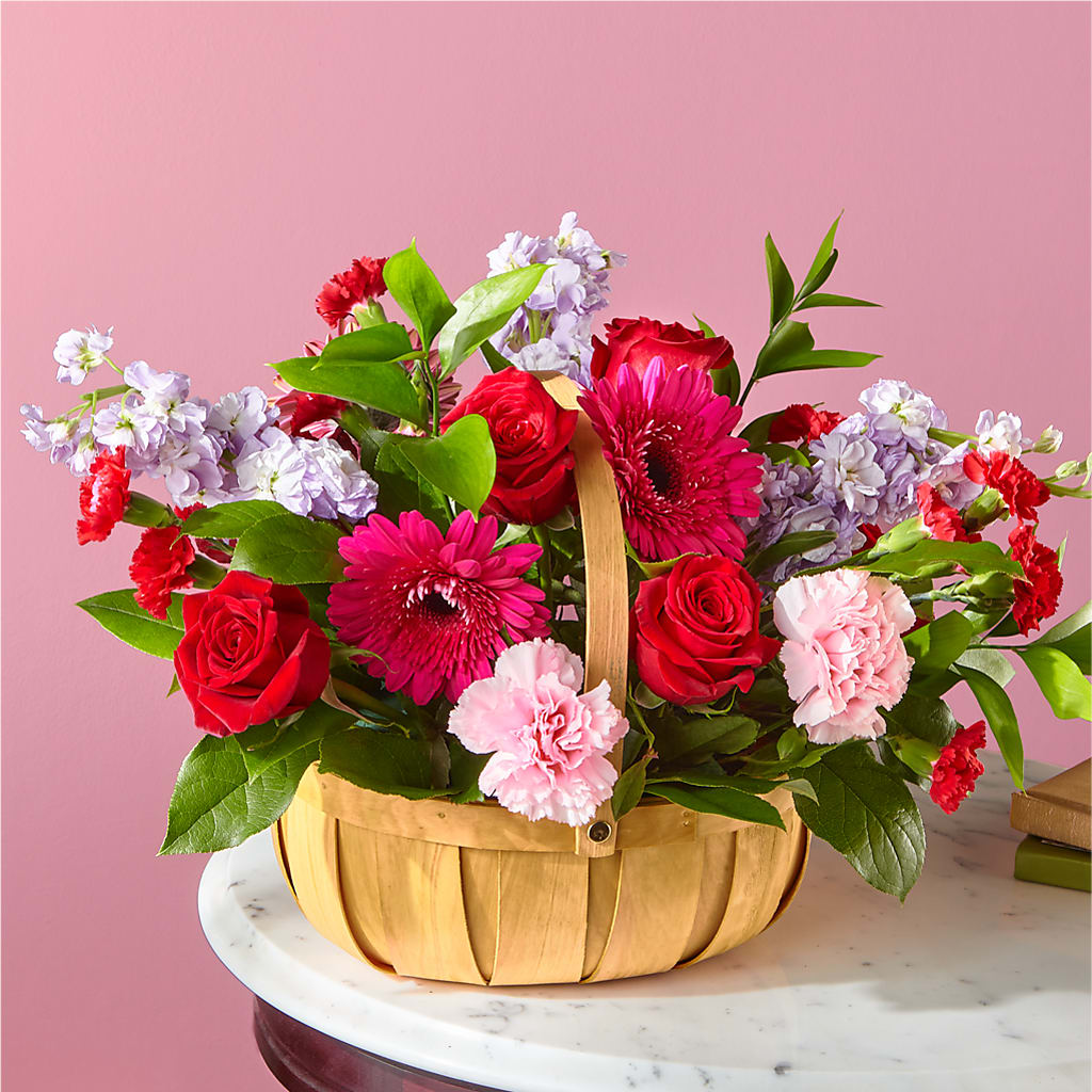 Pink Picnic Basket – SADIE'S FLOWER SHOP, Rayne LA
