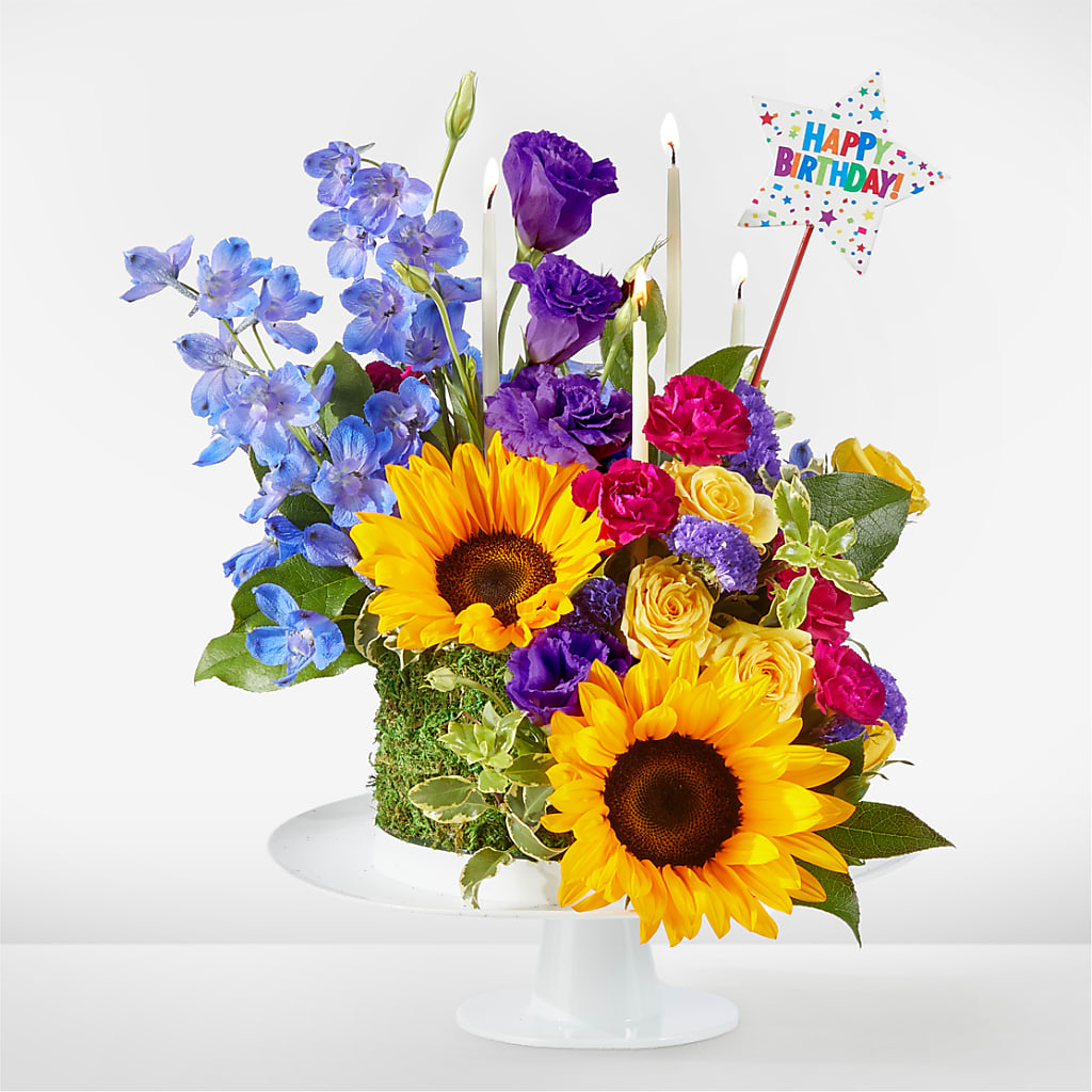 Star of the Day Floral Cake – SADIE'S FLOWER SHOP, Rayne LA