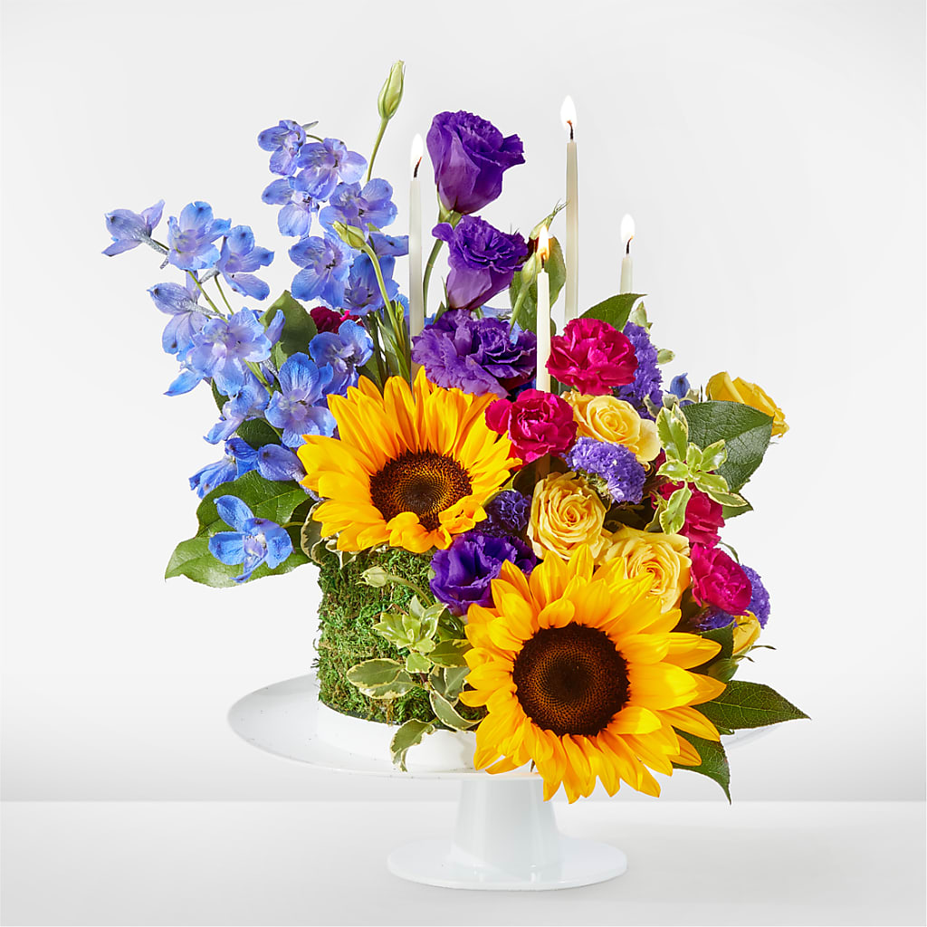 Star of the Day Floral Cake – SADIE'S FLOWER SHOP, Rayne LA