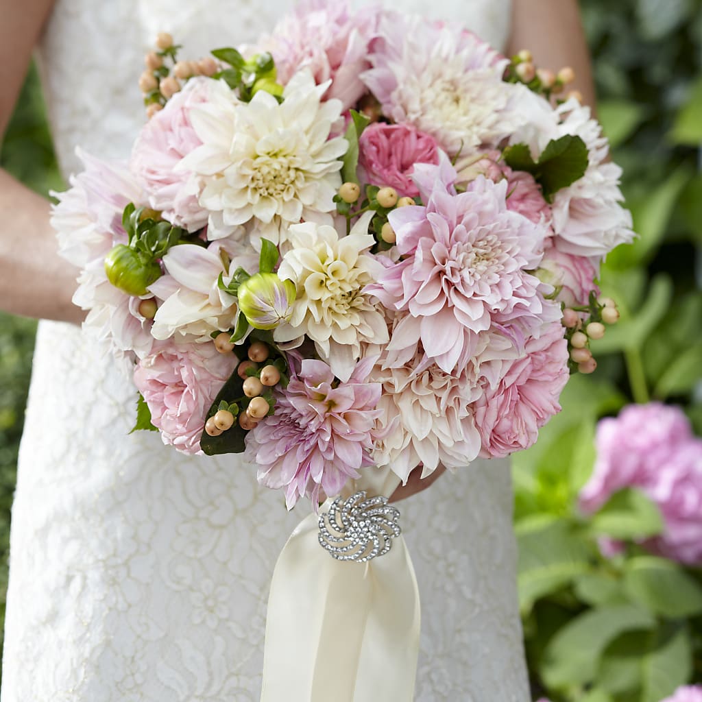Heart's Promise Bouquet – SADIE'S FLOWER SHOP, Rayne LA