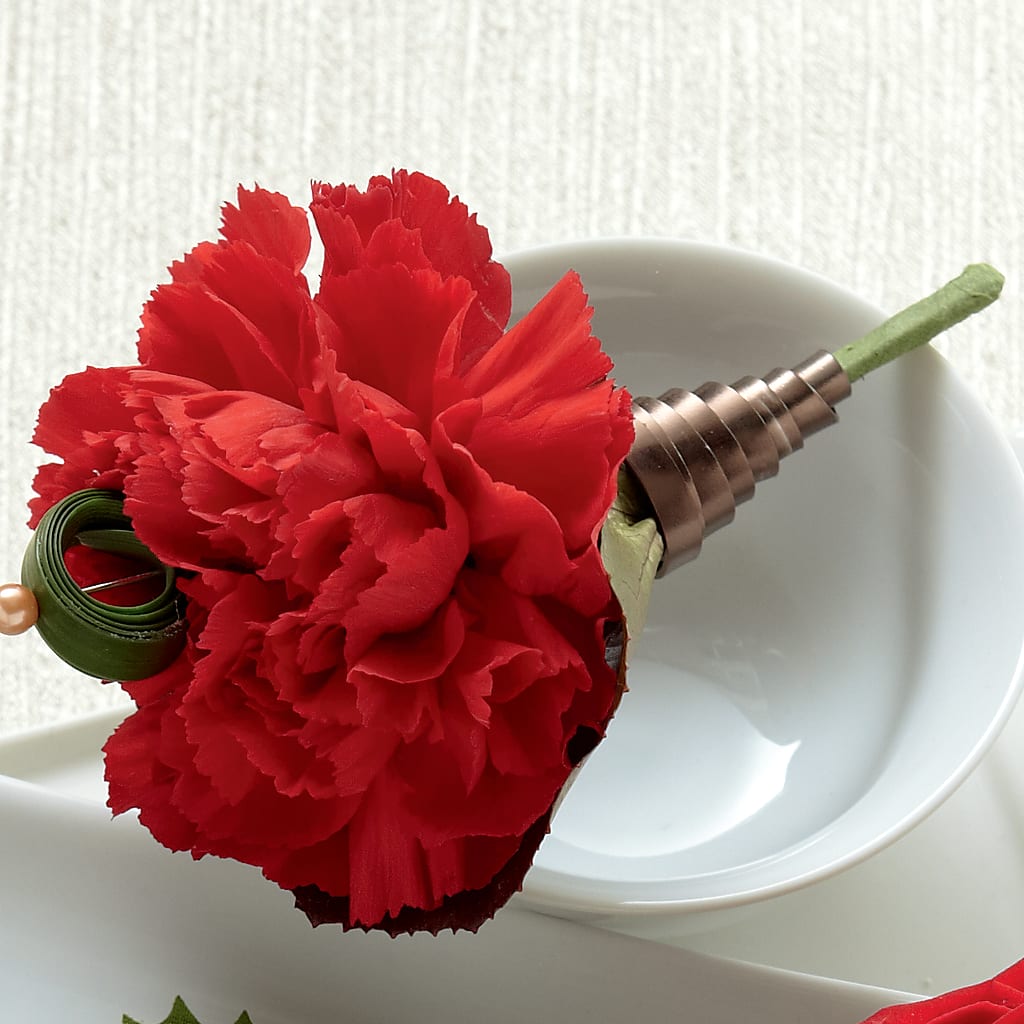 Red Carnation Boutonniere – SADIE'S FLOWER SHOP, Rayne LA