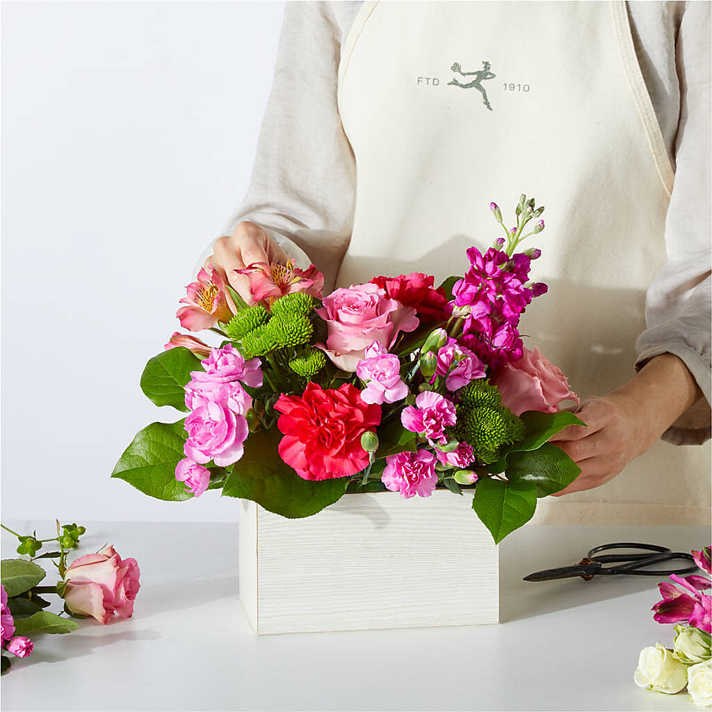 Sweetberry Box – A Florist Original – SADIE'S FLOWER SHOP, Rayne LA