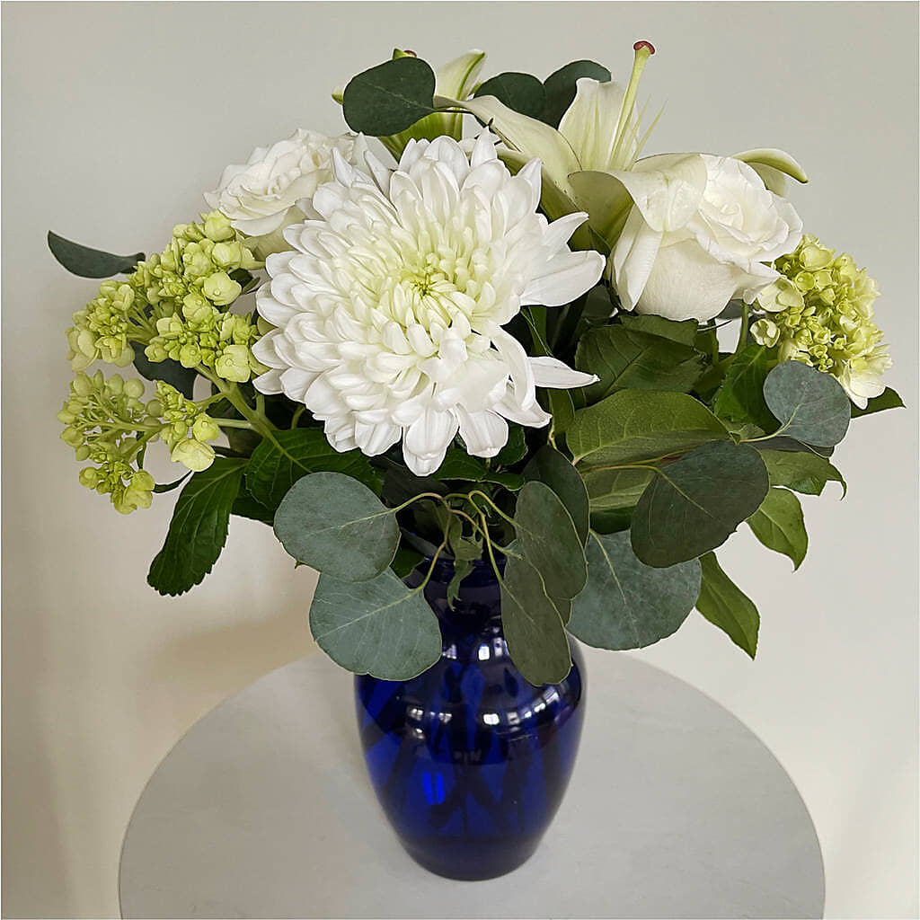 Snowy Dreams Bouquet – SADIE'S FLOWER SHOP, Rayne LA